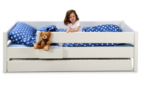 weiß lackiertes Kinderbett KINTO mit Gästebett