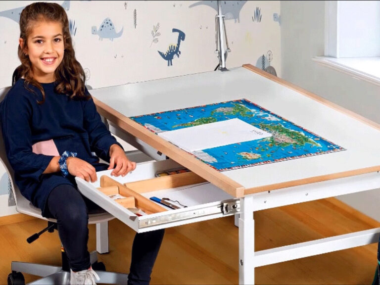 höhenverstellbarer Kinderschreibtisch KUBIKO-XL / SALTO Kindermöbel München