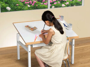 mitwachsender Kinderschreibtisch KUBIKO / SALTO Kindermöbel München