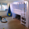 mitwachsendes Kinderbett LISTOflex / Vorhang chevron / SALTO Kindermöbel / München