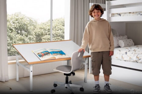 Kinderschreibtischstuhl KINTO / SALTO Kindermöbel München