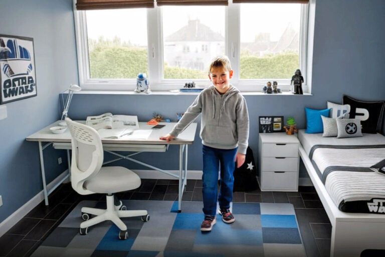 Kinderschreibtisch mitwachsend KINTO-Premium / SALTO Kindermöbel München